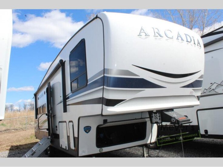 Thumbnail Photo undefined for New 2022 Keystone Arcadia 3370BH